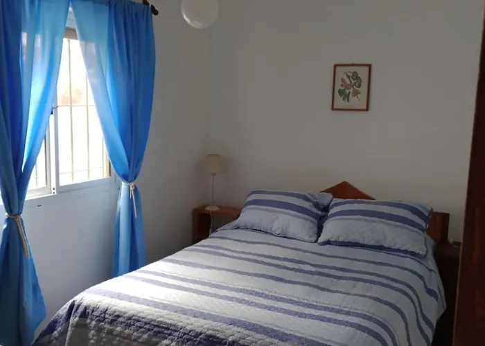 Vivienda En Altos Con Uso Exclusivo De Entrada De Auto Y Parrilla