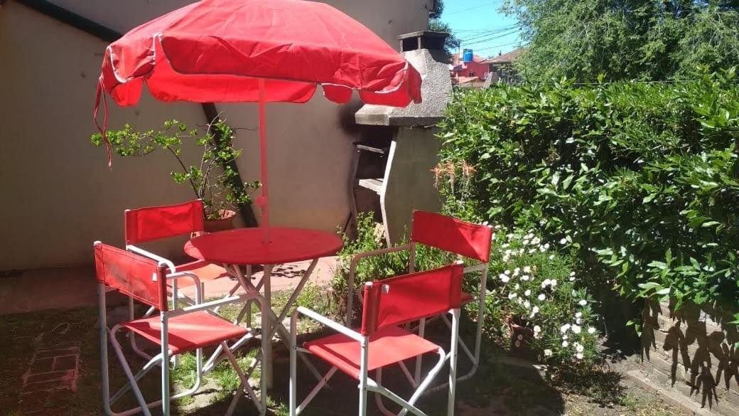 Vivienda En Altos Con Uso Exclusivo De Entrada De Auto Y Parrilla Сasa de vacaciones *