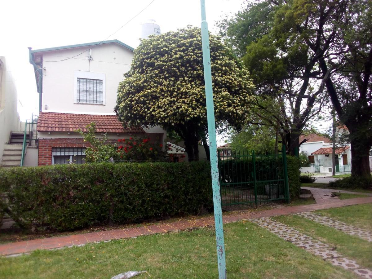 Сasa de vacaciones Vivienda En Altos Con Uso Exclusivo De Entrada De Auto Y Parrilla *